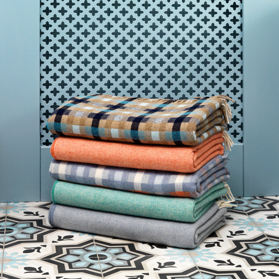 Supersoft Throw (Various Colors/Designs)